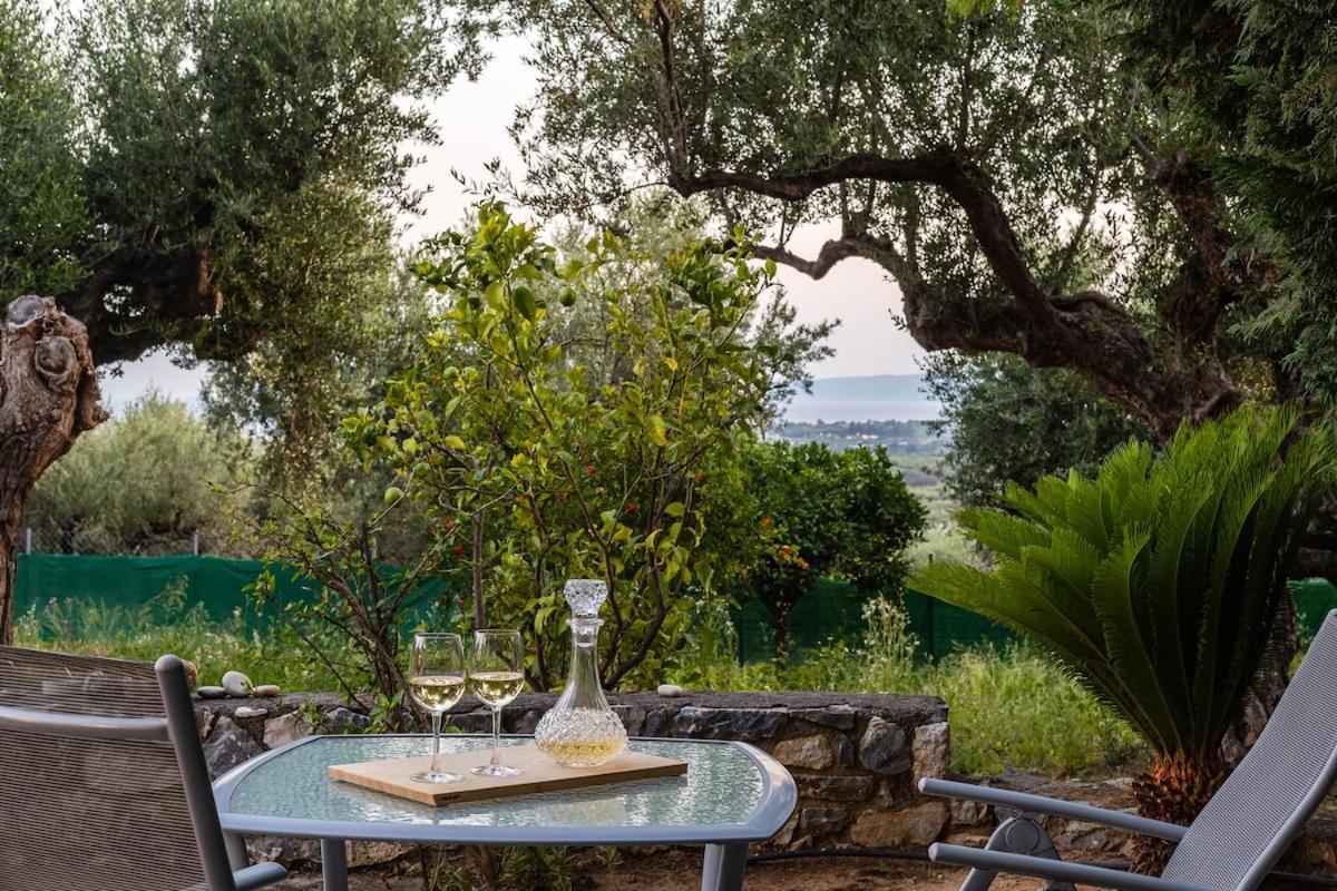 The Secret Garden At Villa Georgia كالاماتا المظهر الخارجي الصورة